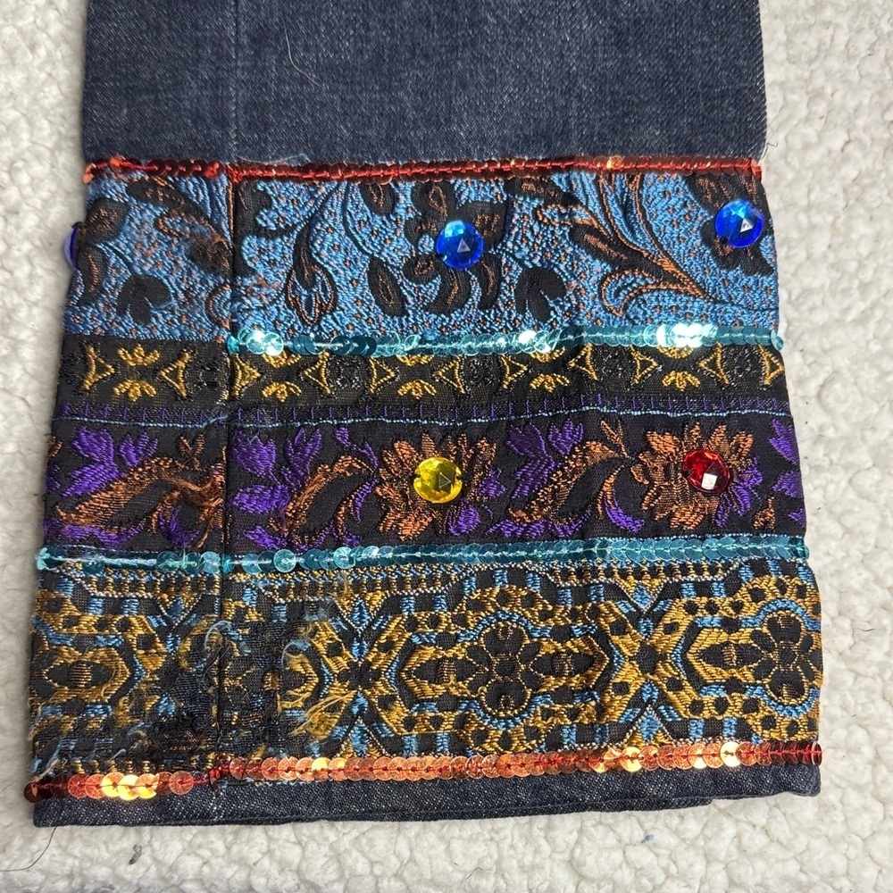 Embroidered Straight Leg Jeans with Colorful Cuffs - Picture 5 of 8